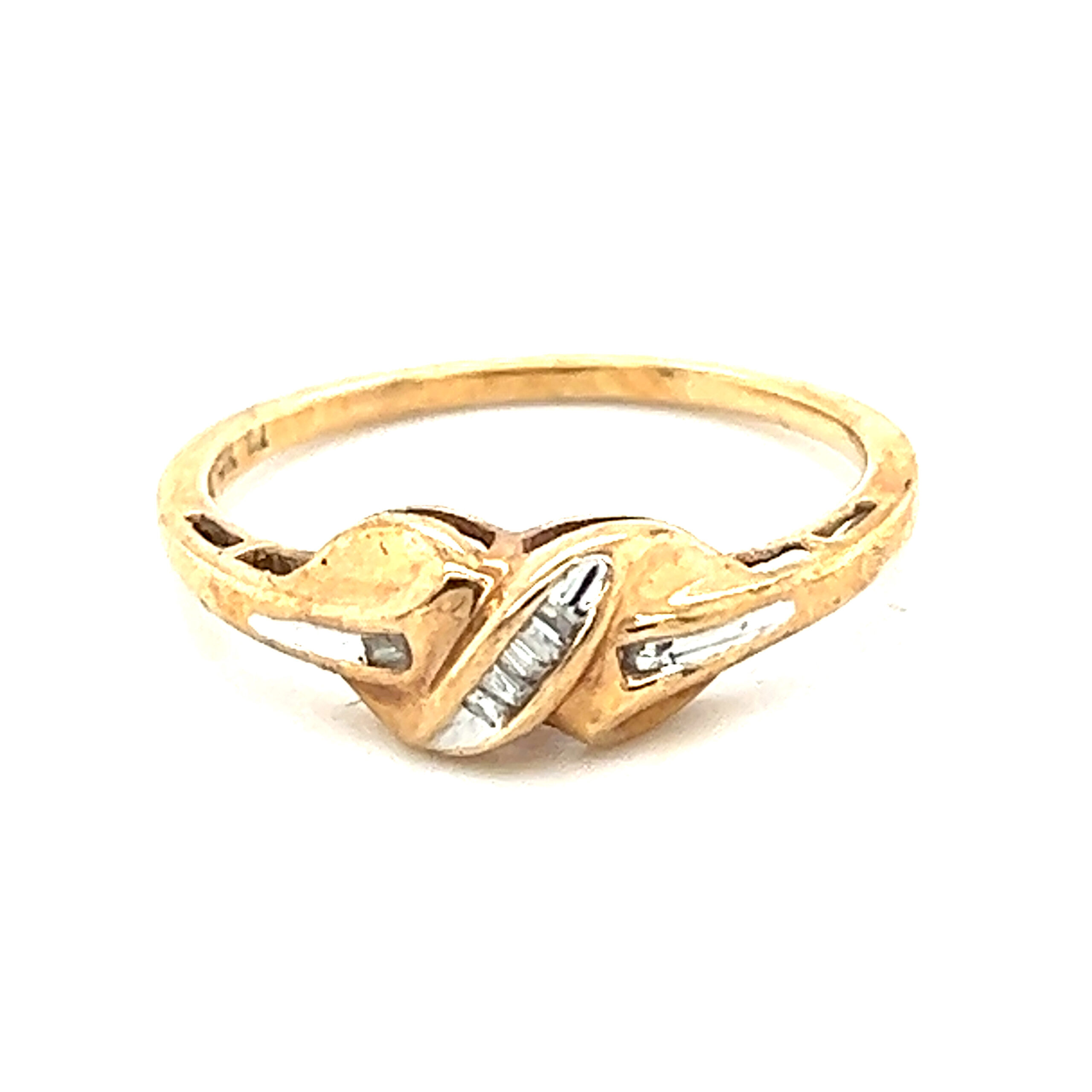 10k YG Baguette Diamond Ring
