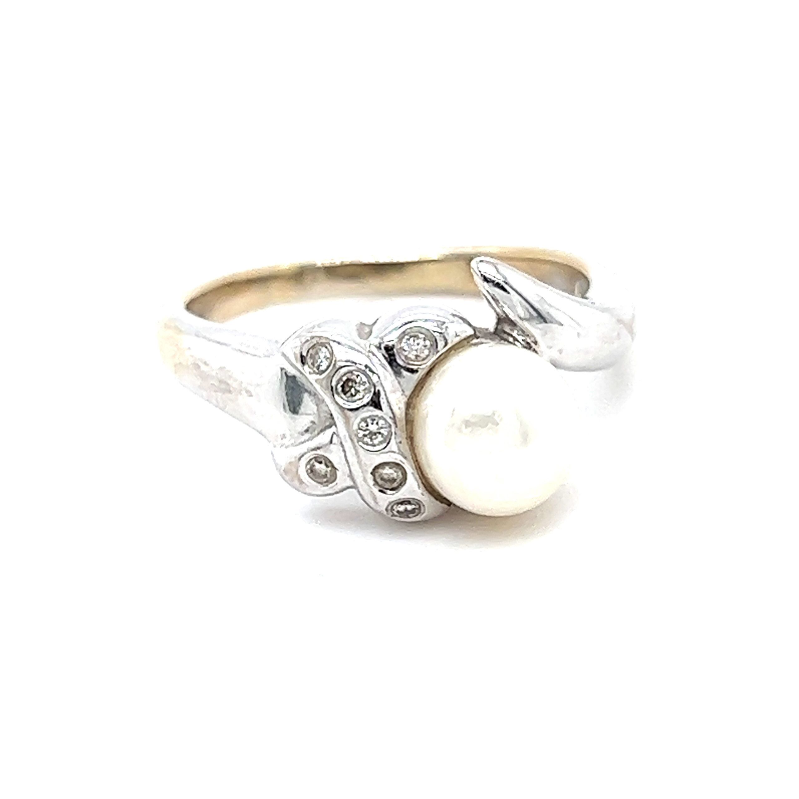 14k Pearl and Diamond Ring