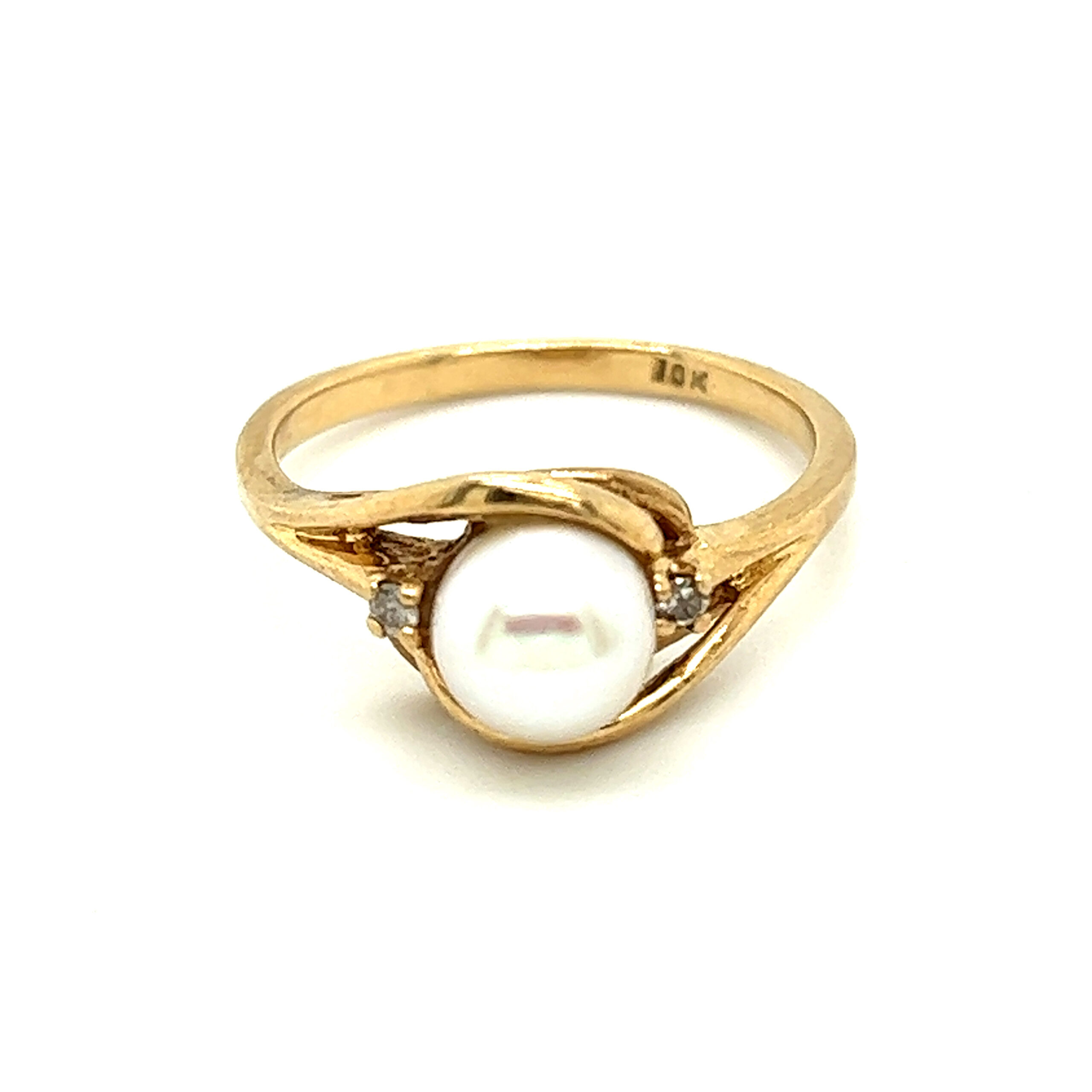Minimalist & Vintage 10k Pearl/Diamonds Ring