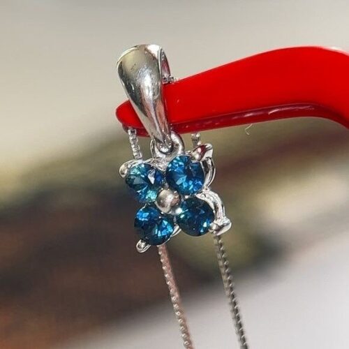 14k WG 4-Blue Diamonds Flower Necklace - Image 4