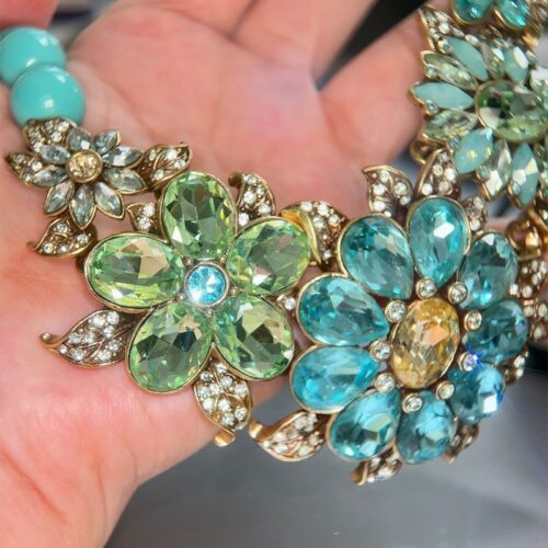 Gorgeous Heidi Daus Turquoise Flower Statement Necklace - Image 4