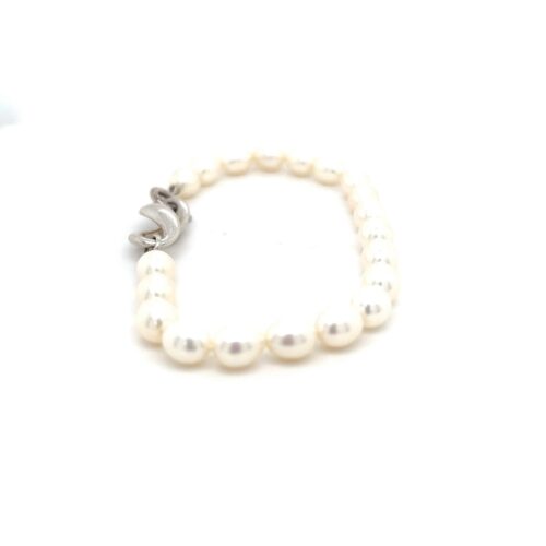 T&Co. 925 Infinity Clasp Pearl Bracelet - Image 4