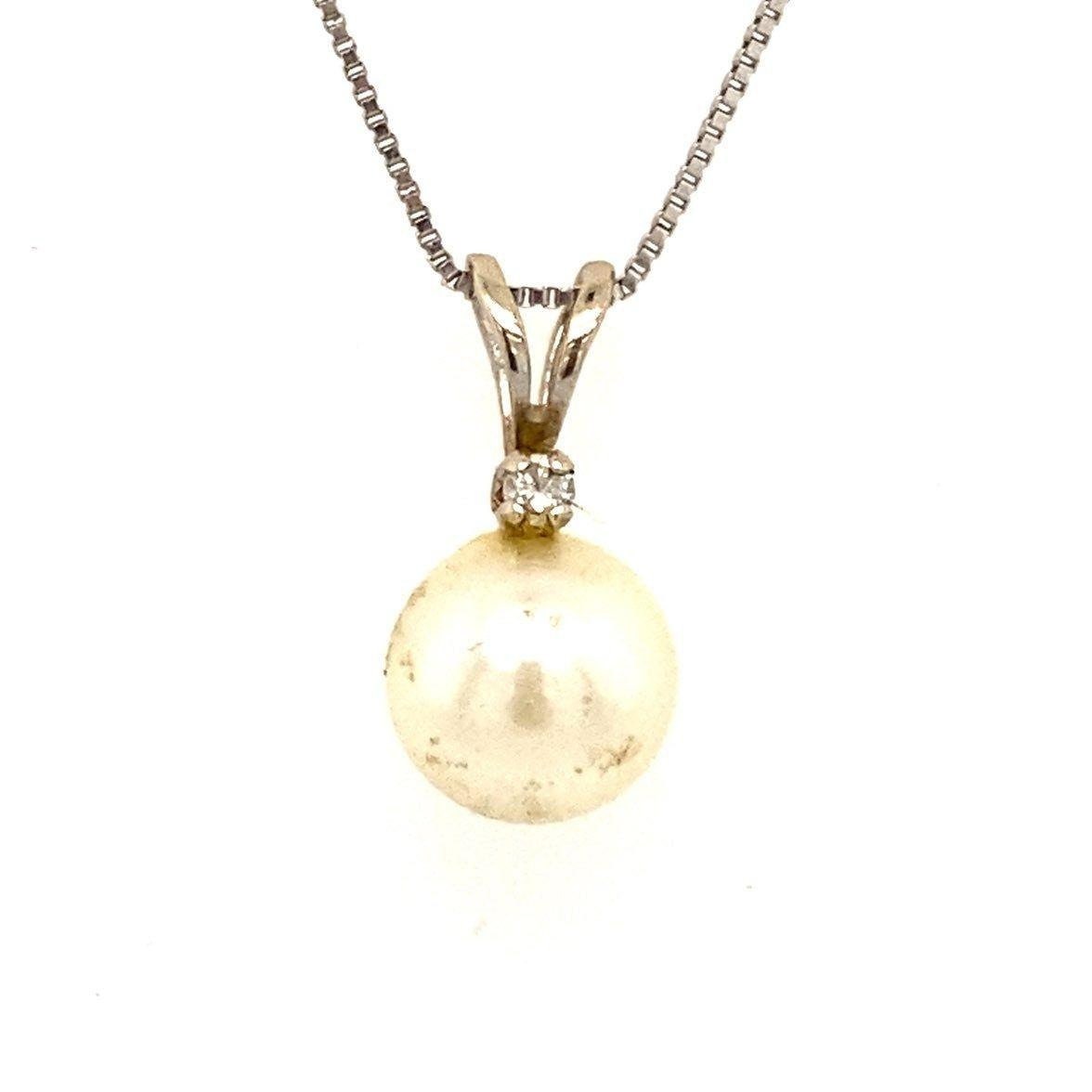 14k Minimalist Pearl/Diamond Necklace