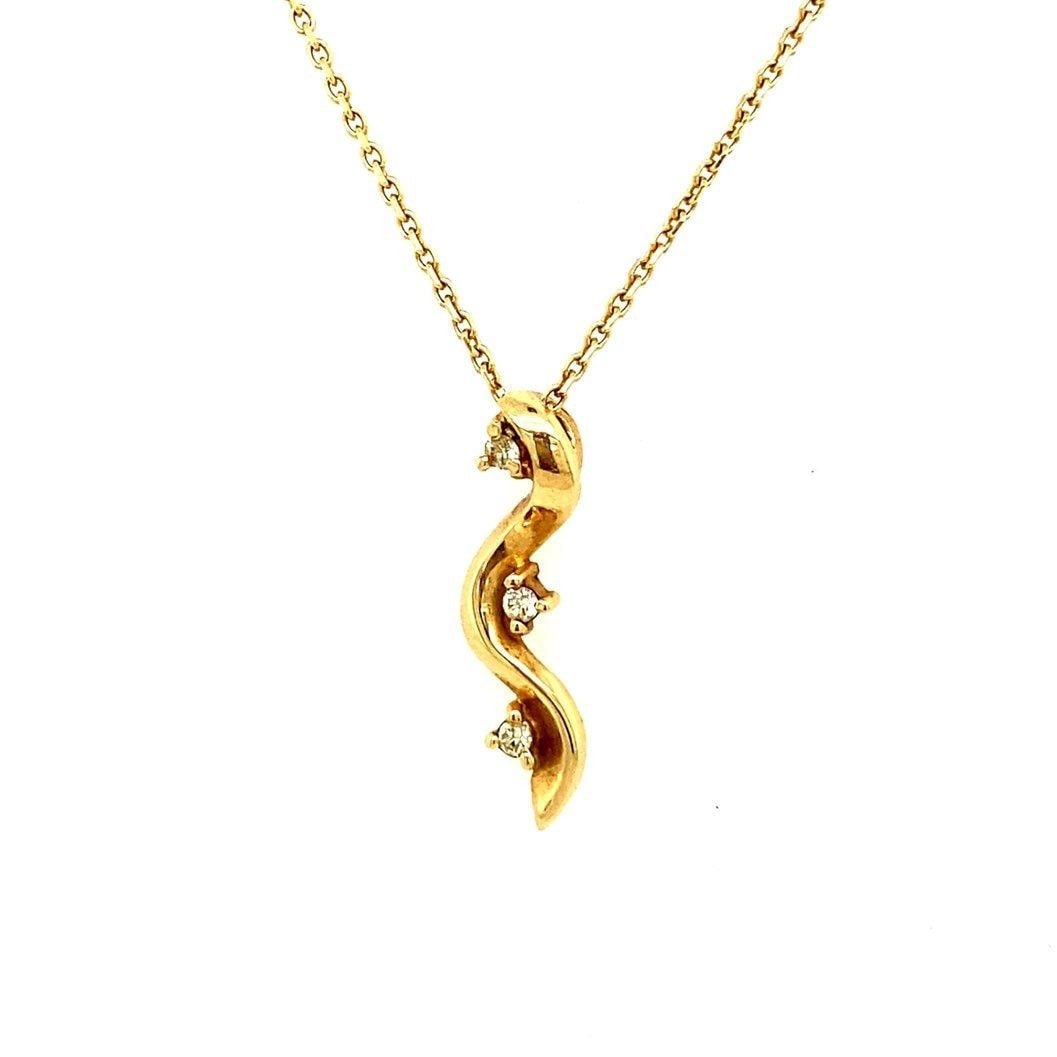14k Diamond Wavy Pendant Necklace