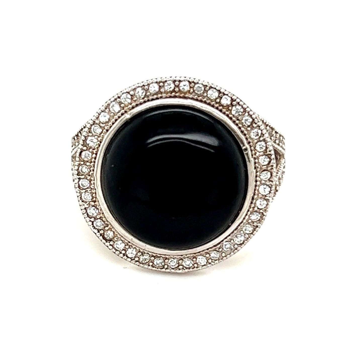 925 Black Stone Surrounding White Stones Ring