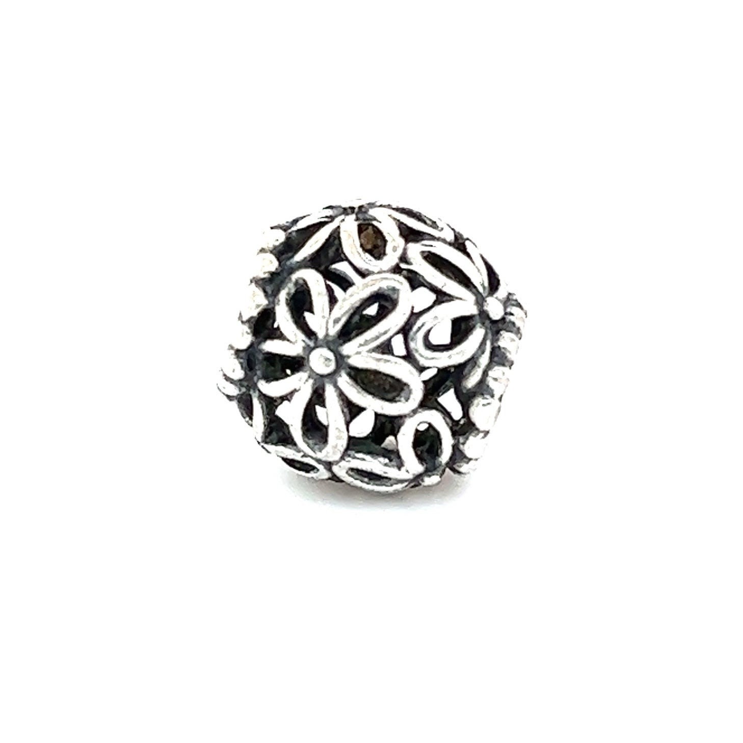 Pandora Flower Round Charm