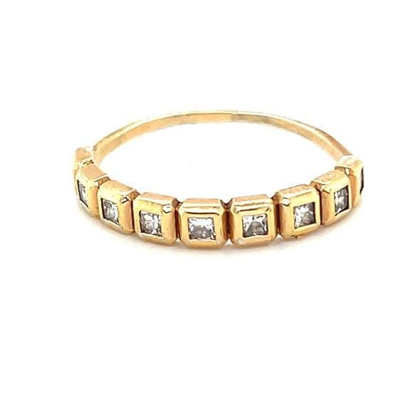 Elegant Gold Women's Ring