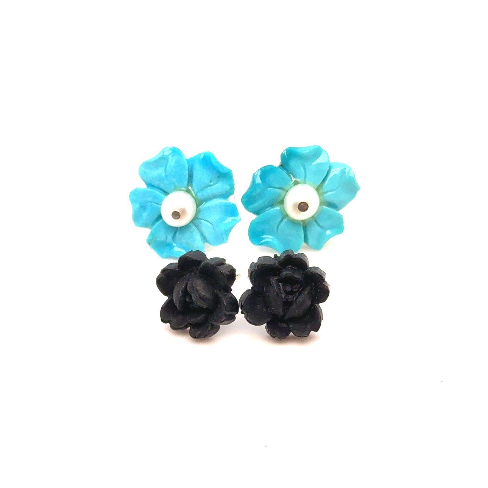 2 Pairs Of Flower Studs