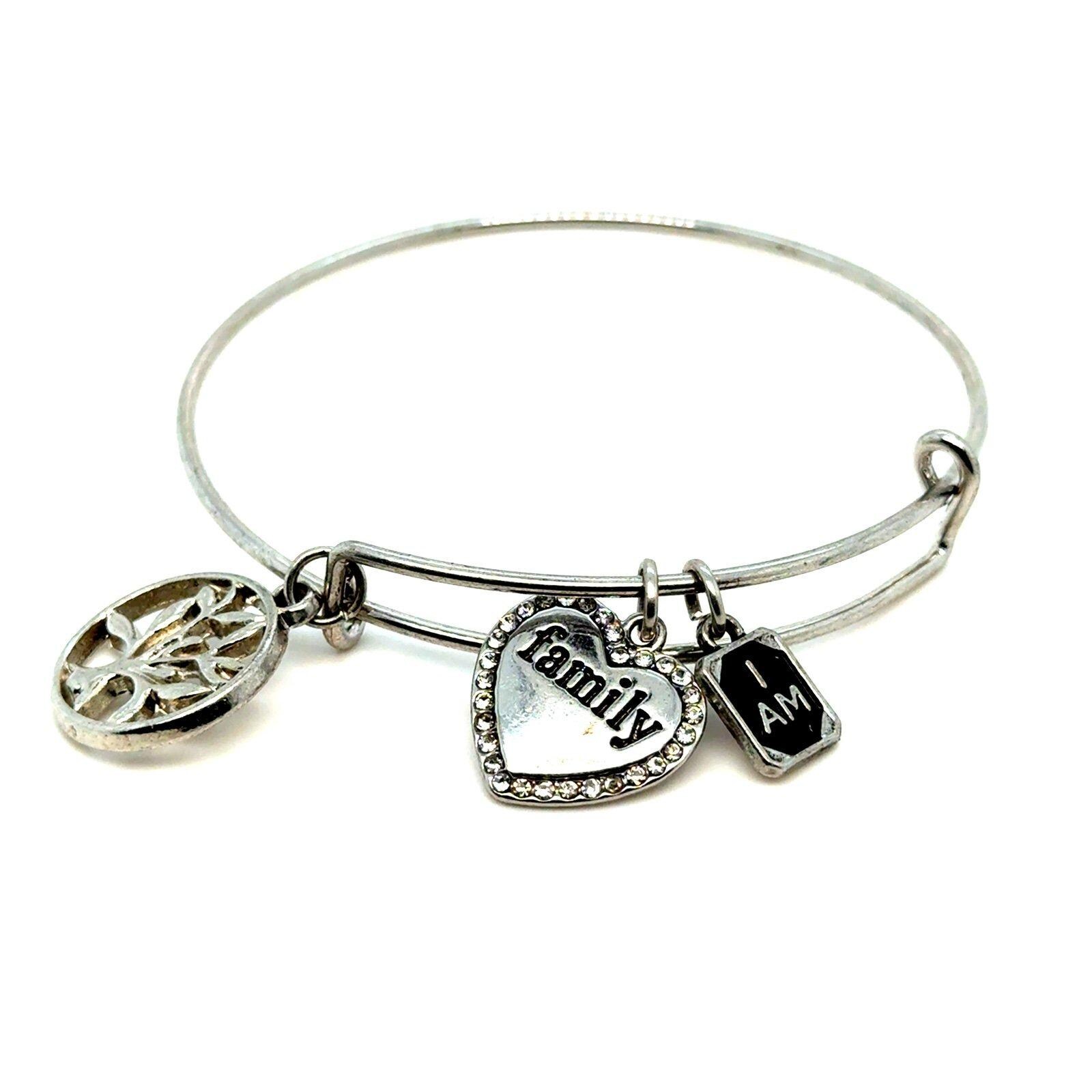 I Am Family Heart Charm Bracelet