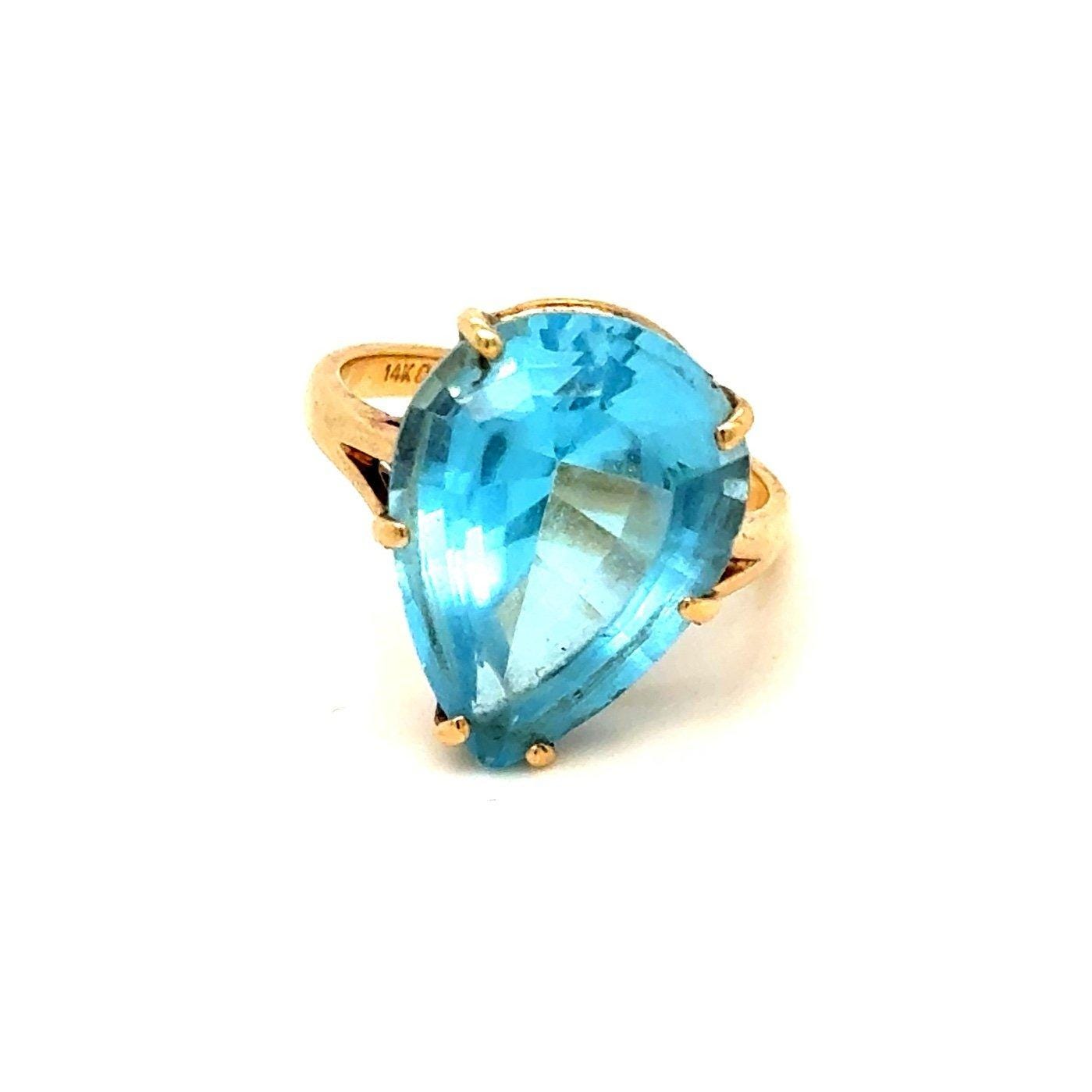 14k Gold Teardrop Shaped Topaz Ring