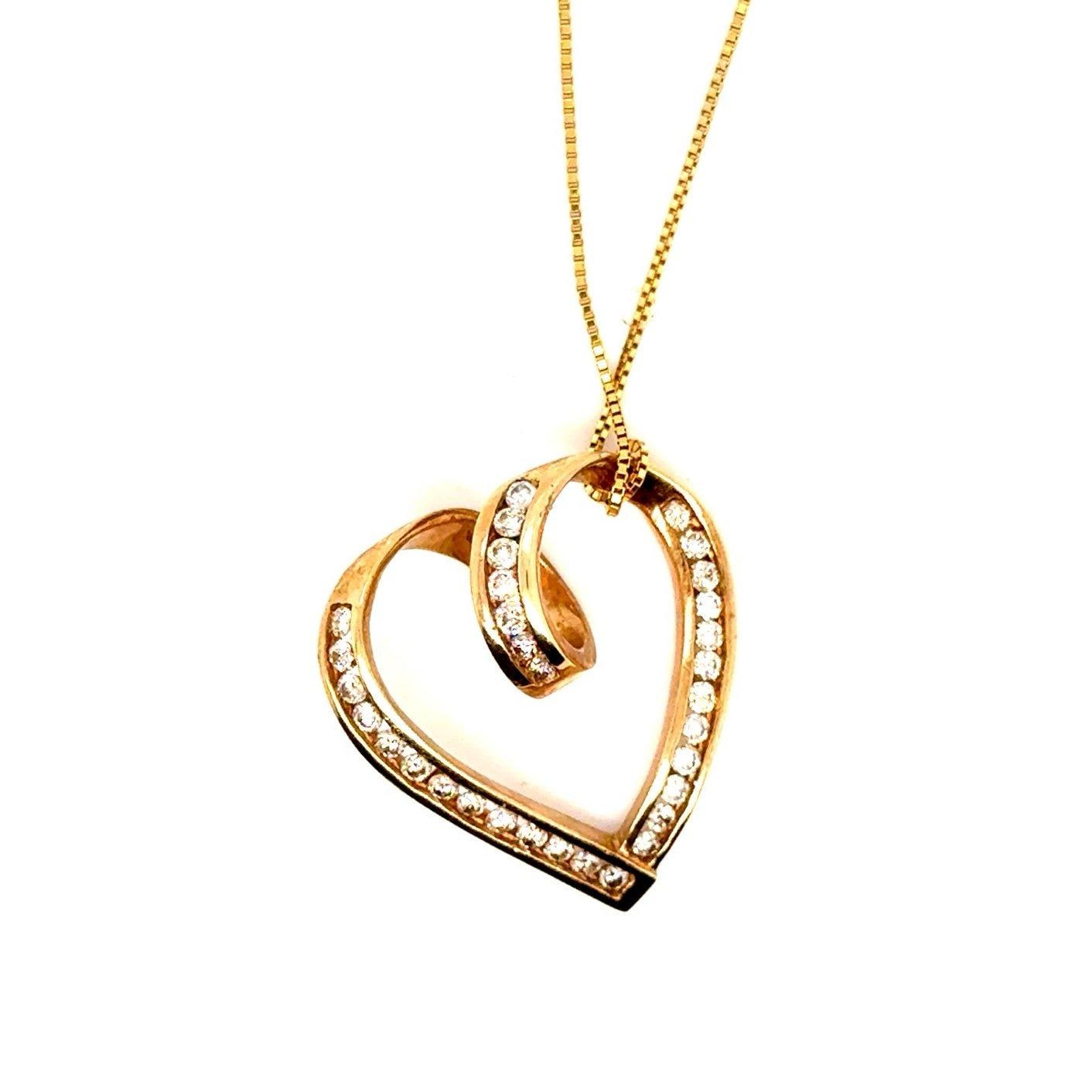 Lovely 10K Gold Diamonds Heart Necklace