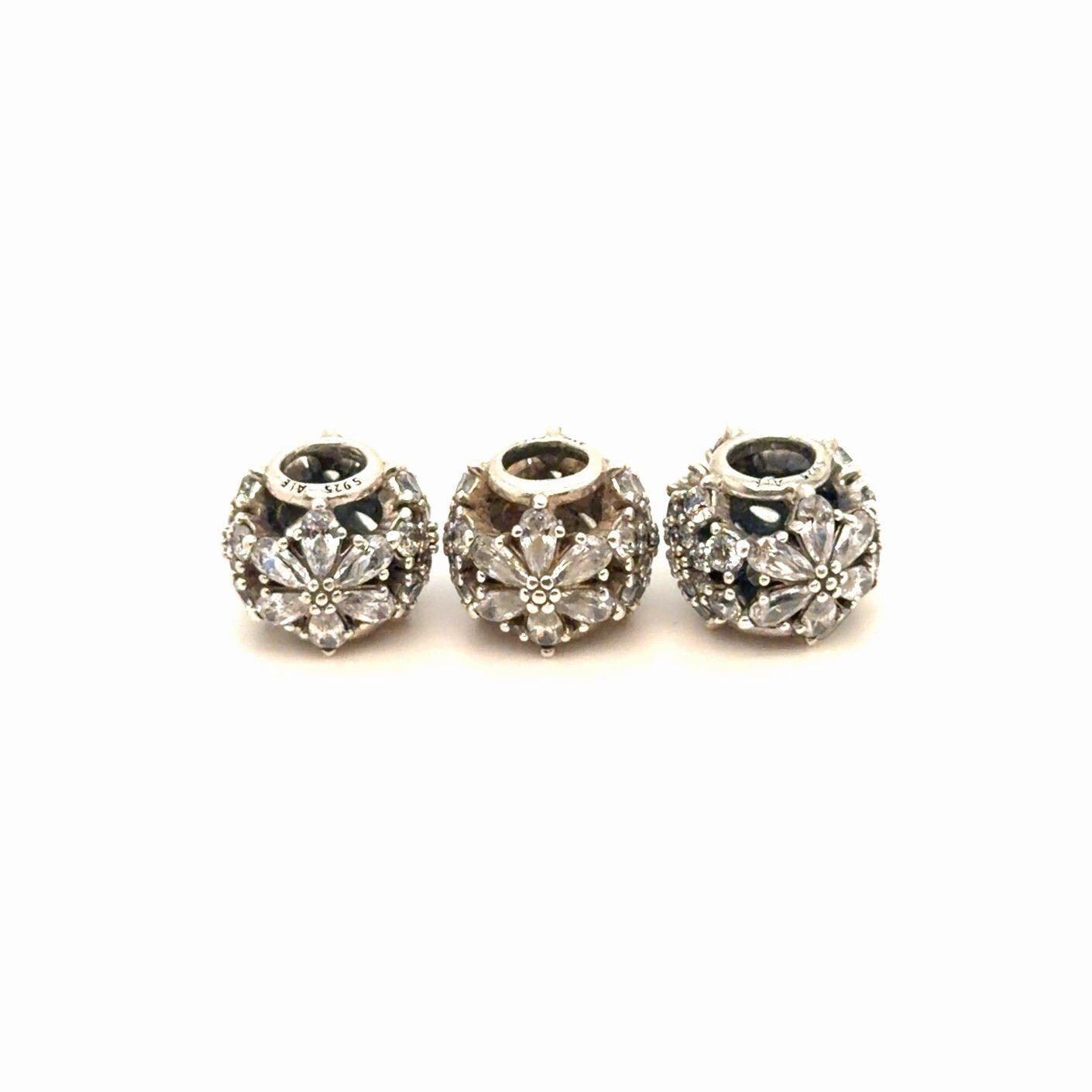 3 Pandora Sparkling Herbarium Cluster Round Charms