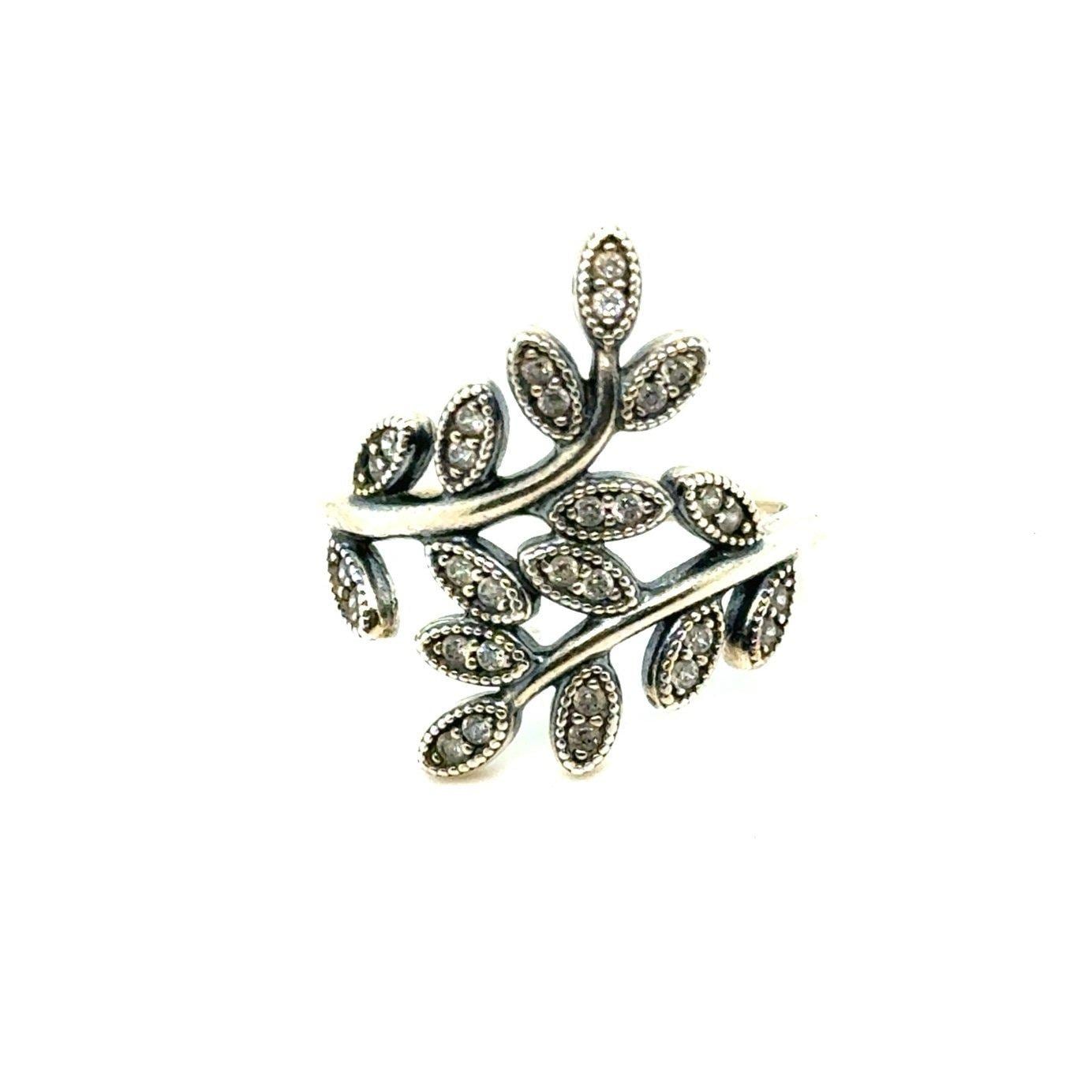 Pandora Soarkling Leaves Ring