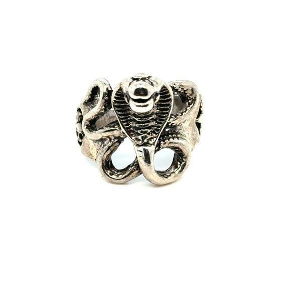 Cobra Ring