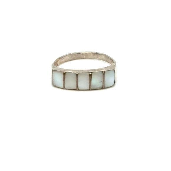 Silver White Inlay Band Ring - Elegant Women’s Jewelry