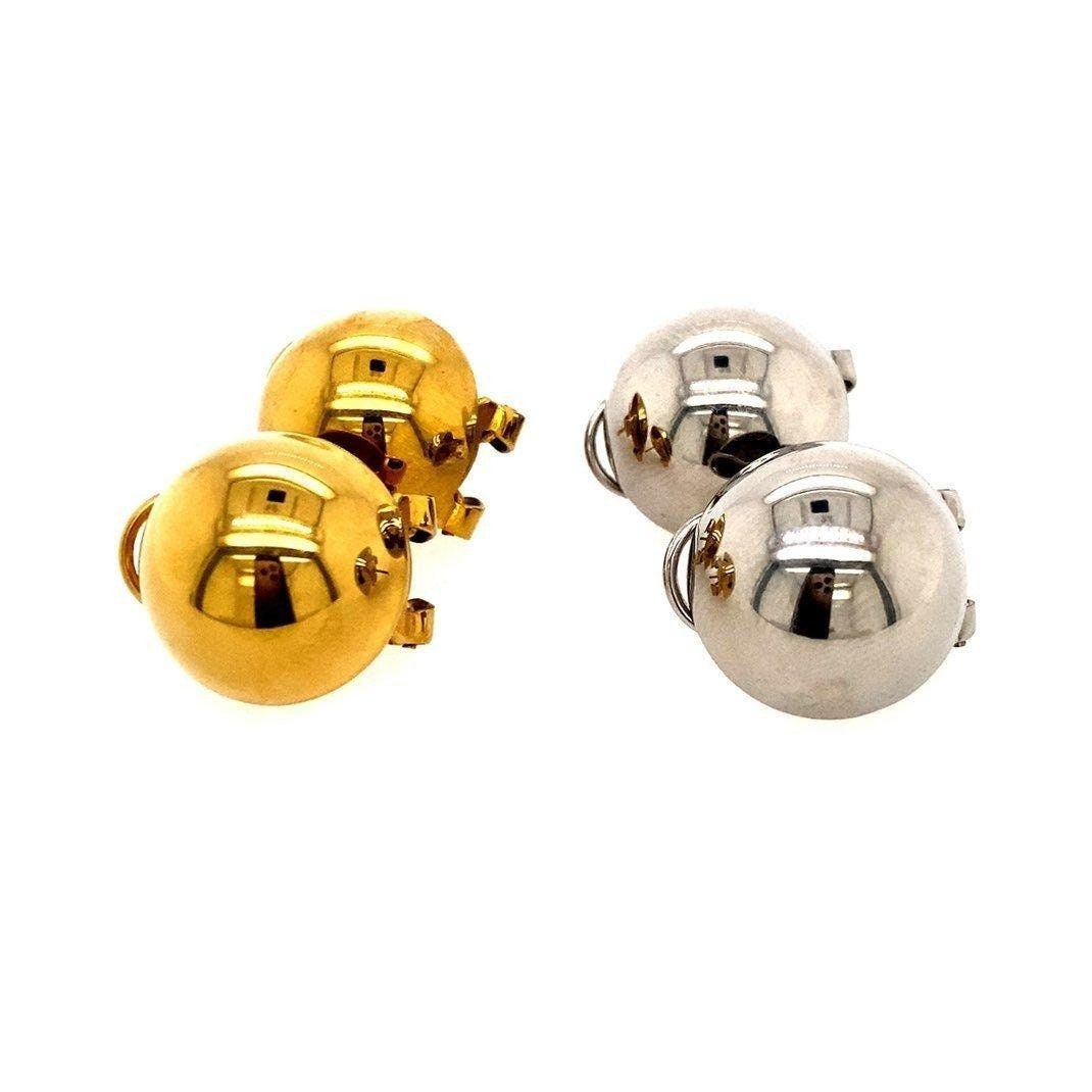 2 Pairs of Earrings