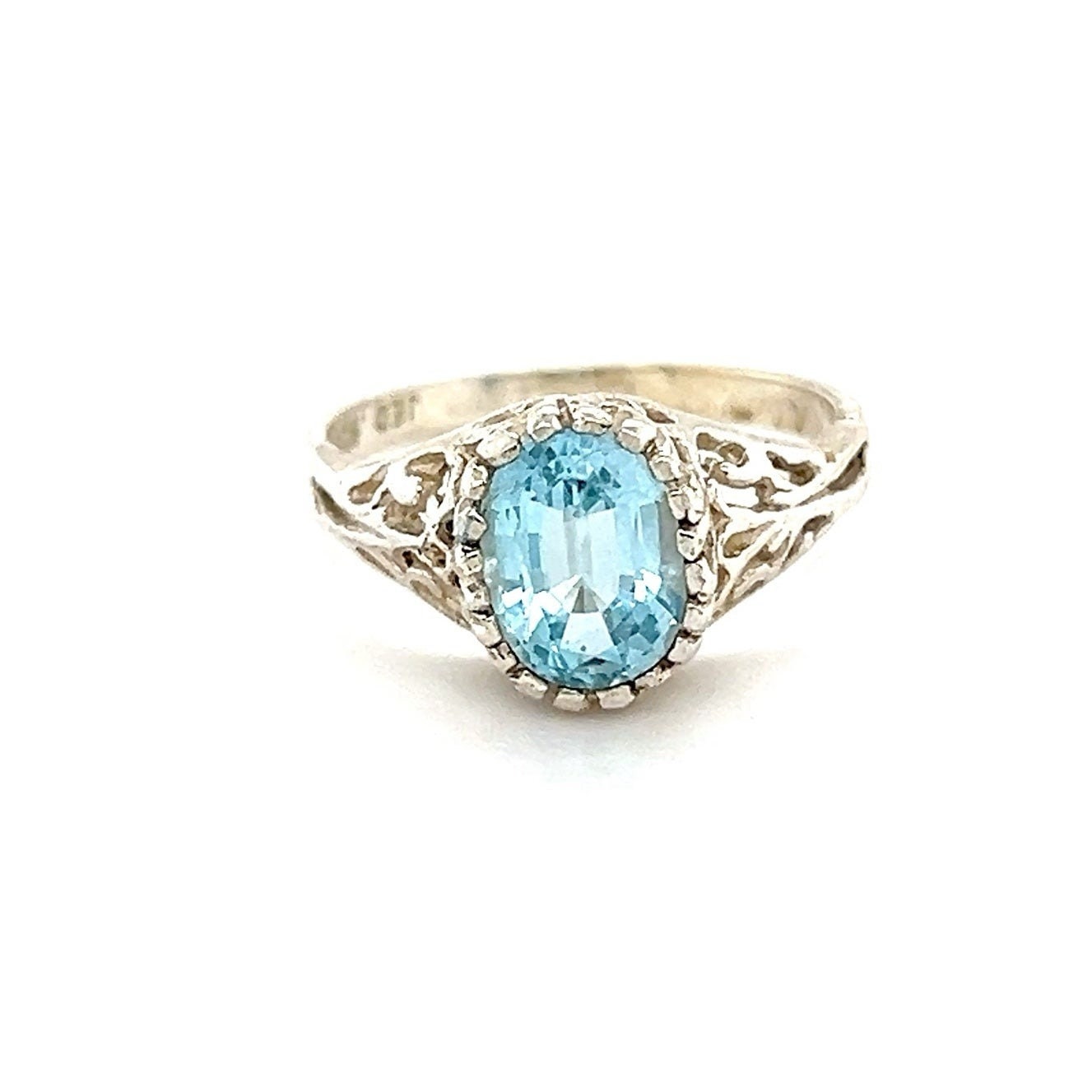 Lovely Sterling Silver 925 Oval Topaz Ring