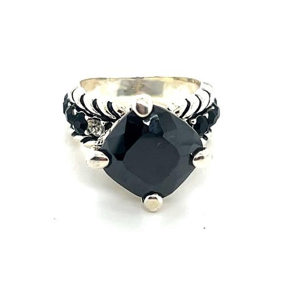 Elegant Black Stone Ring