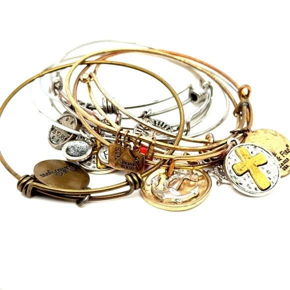 Mixed Metal Charm Bangle Bracelet Set - Gold & Silver (c1)