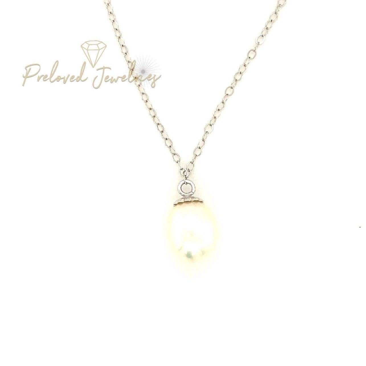 Minimalist 14k White Gold Pearl Necklace