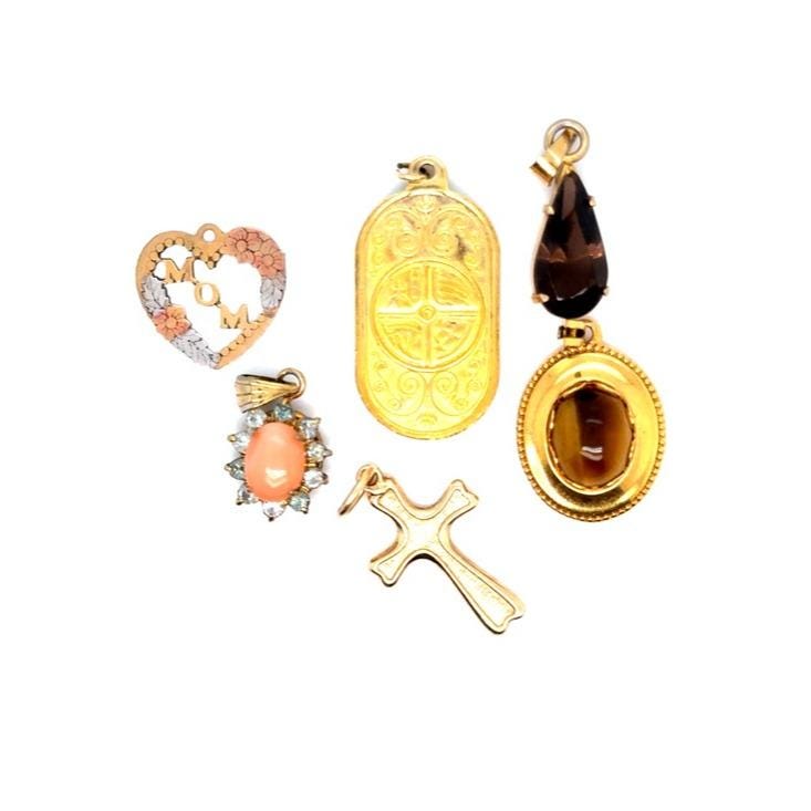 Gold Tone Mixed Pendant Charm Set with Coral and Smoky Accents