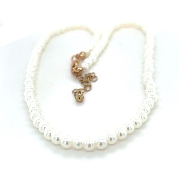 Faux Pearl Choker Necklace