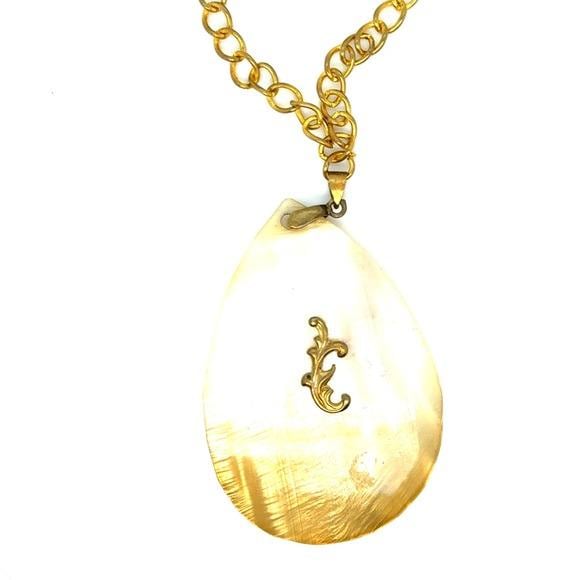 Gold-Tone Mother of Pearl Teardrop Pendant Necklace (n3)