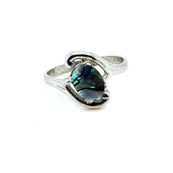 Silver Tone Faux Abalone Heart Ring - Iridescent Blue-Green