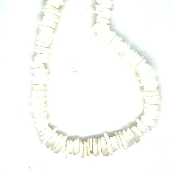White Shell Chip Necklace - Women's Jewelry (n3)