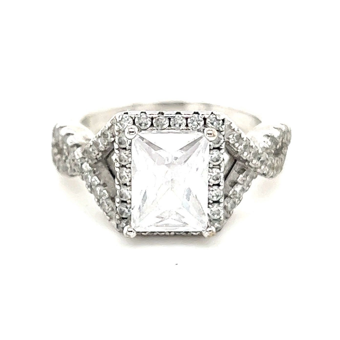 Stunning 925 Cz Ring