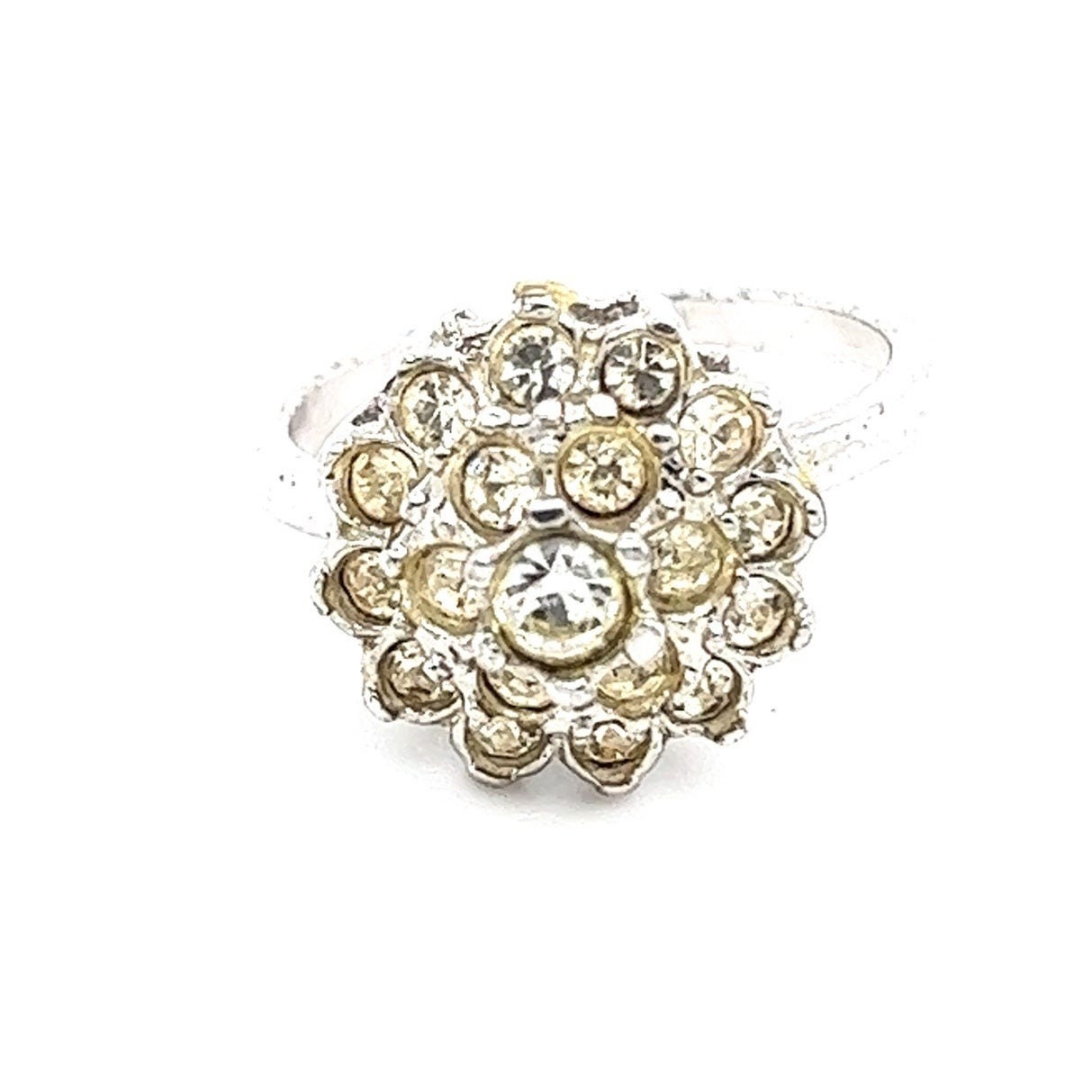 18k HGE Flower Shaped Rhinestones Ring